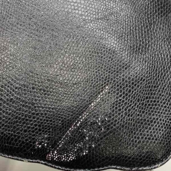 Givenchy Vintage Black Textured Leather Clam Shell Magnet Clutch Shoulder Bag - Picture 9 of 9